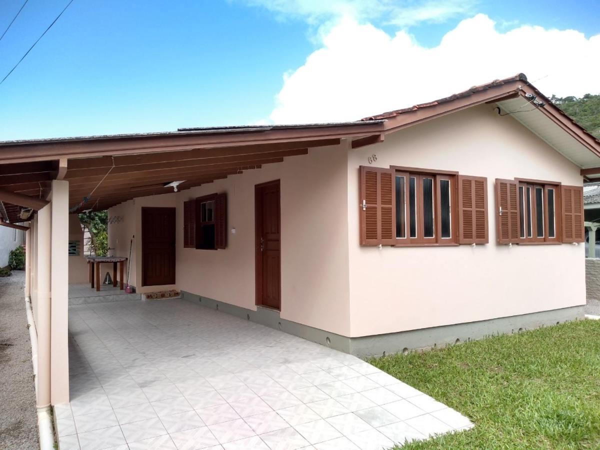Casa Na Pinheira, Praia De Cima Villa Exterior photo